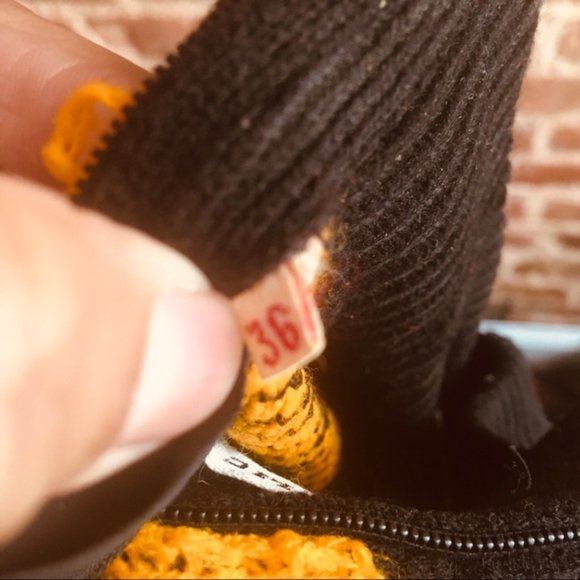 VTG Damask Knit Mockneck Sweater Size 36 - Picture 4 of 6